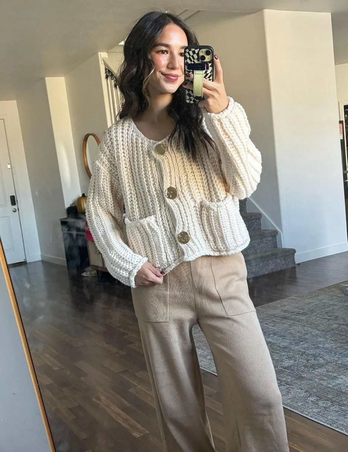 Flygo Cropped Cardigan Sweaters for Women Long Sleeve Cable Knit Cardigan Open Front Chunky Cardigan Sweaters with Pockets